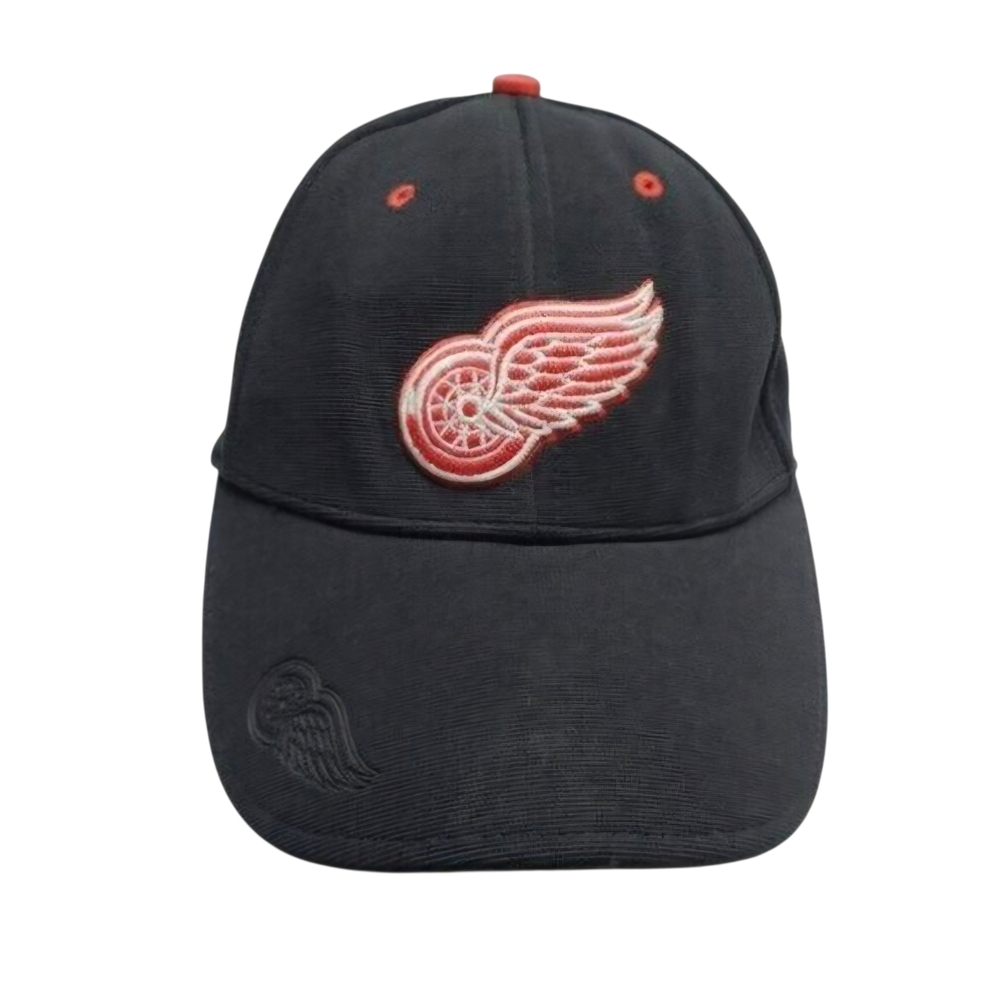 American Needle Detroit Red Wings NHL Fitted Cap Small Medium Black Red